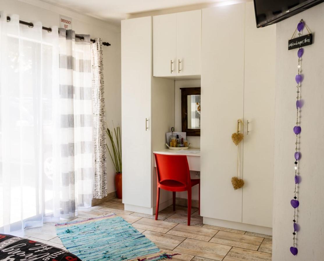 Mykhaya-Your Home Away From Home 肯普顿帕克 外观 照片